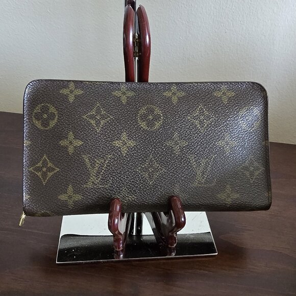 Louis Vuitton Porte Monnaie Zip Around Wallet Monogram - Picture 5 of 10